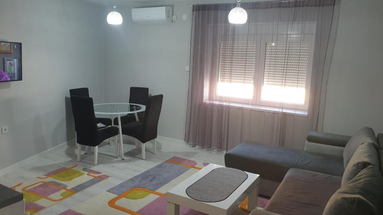 Apartman Sweet Dreams 2 Ниш Екстер'єр фото