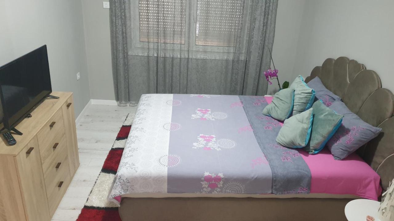 Apartman Sweet Dreams 2 Ниш Екстер'єр фото