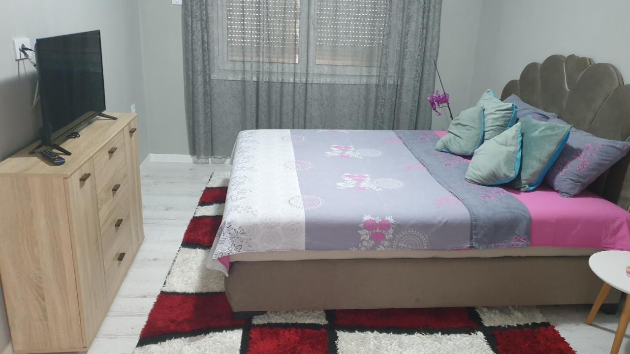 Apartman Sweet Dreams 2 Ниш Екстер'єр фото